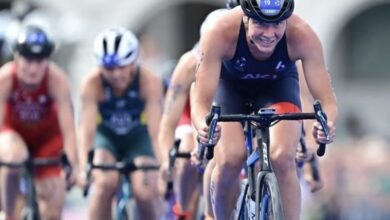 WorldTriathlon / imagem de um WTCS no ciclismo