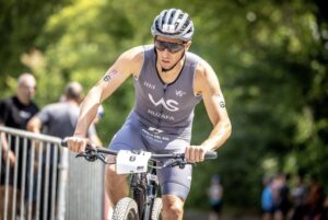 @carelduplessis/ Rubén Ruzafa en el Xterra Short Track Bélgica 2023.