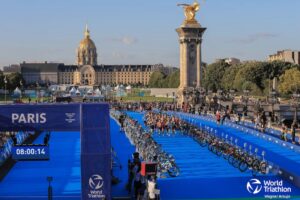 World Triathlon/ imagen del relevo mixto en París