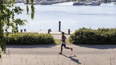 IROMAN/ un atleta corriendo en Lathi