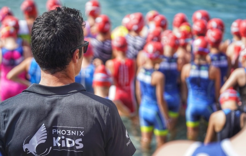 Bild von Javier Gómez Noya bei einem Test der Pho3nix Kids Triathlon Series