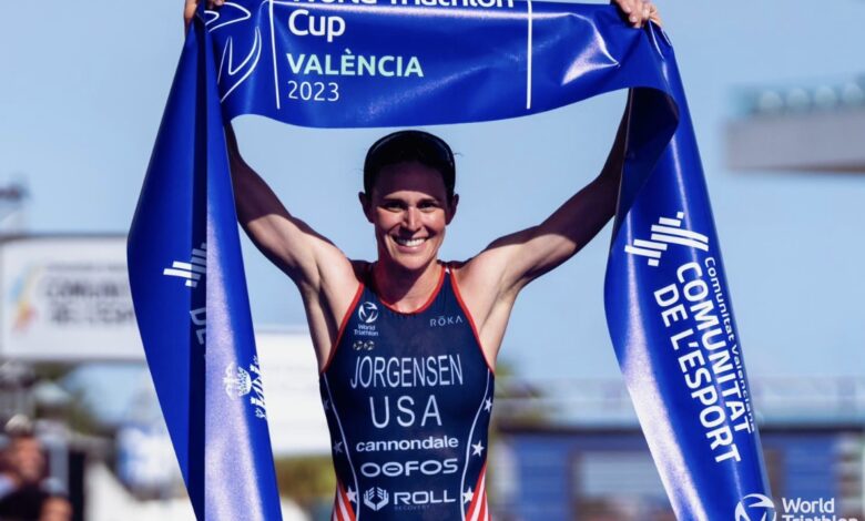 Worldtriathlon/ Gwen Jorgensen ganando en Valencia