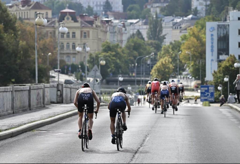 World Triathlon/ imagel del ciclismo en Karlovy Vary