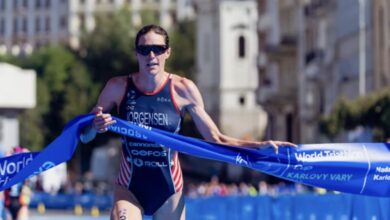 WolrdTriathlon/ Gwen Jorgensen ganando en Karlovy Vary