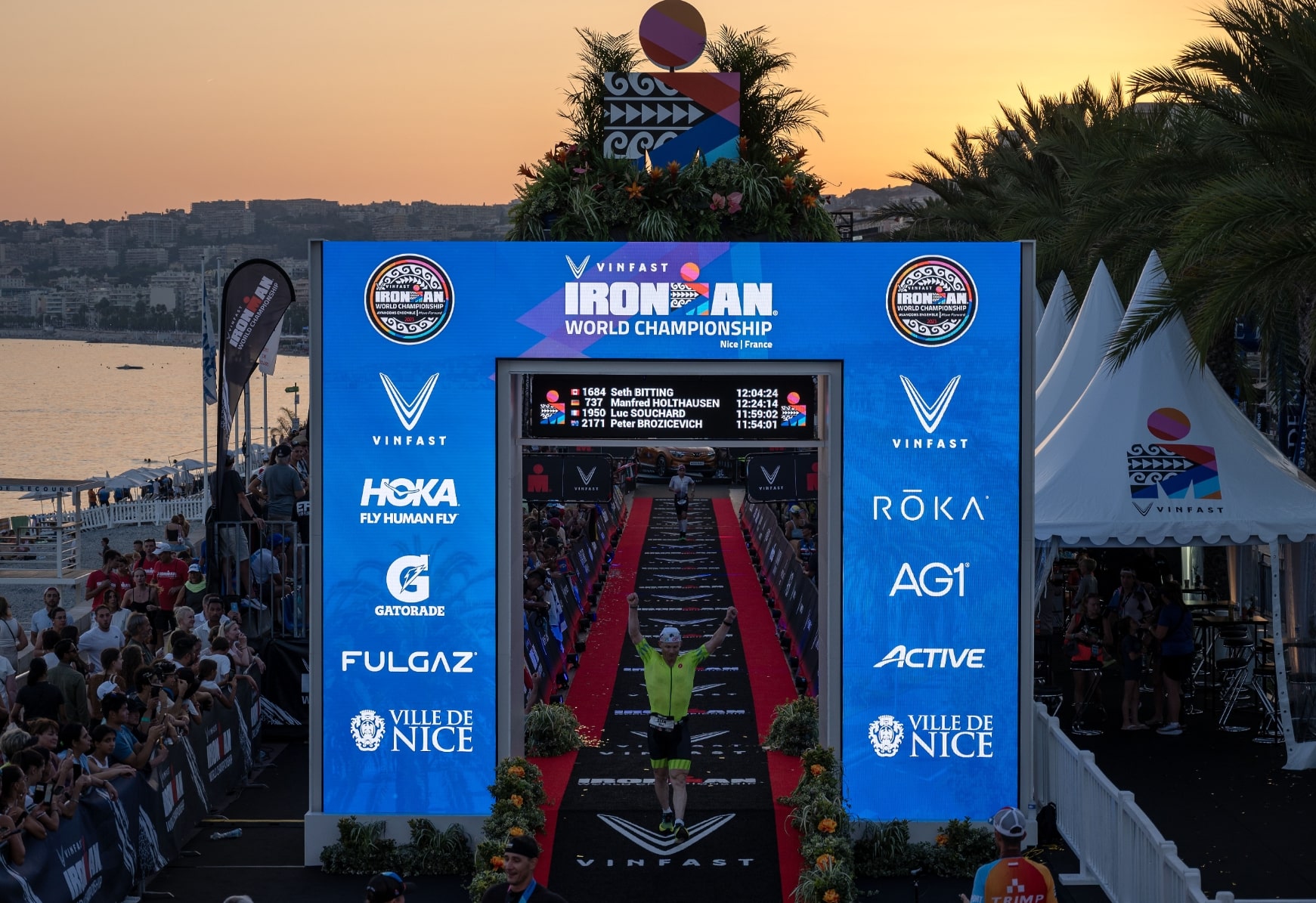 :Donald Miralle for IRONMAN/ the finish line in Nice