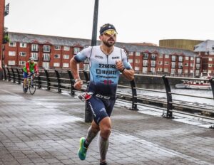 Instagram/Antonio Benito corriendo en competición