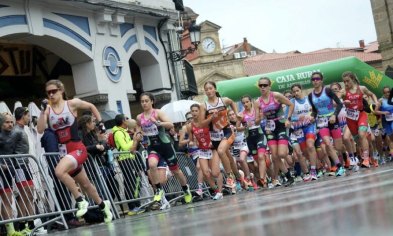 FETRI/ la salida de un duatlón en Avilés