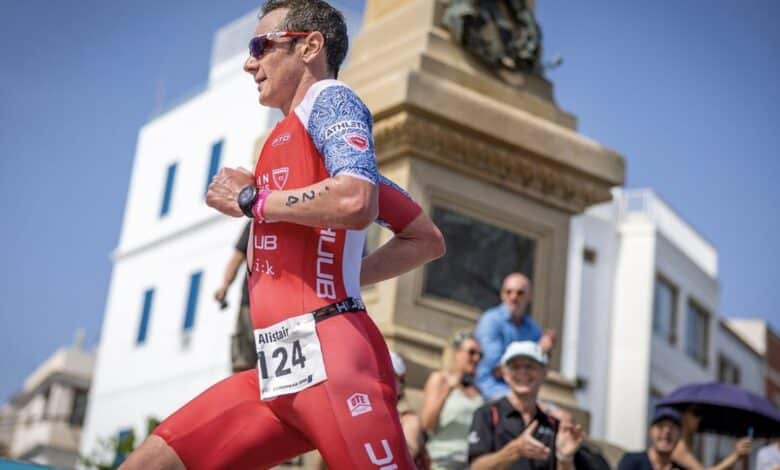 Ch Family/ Alistair Brownlee corriendo en una competición