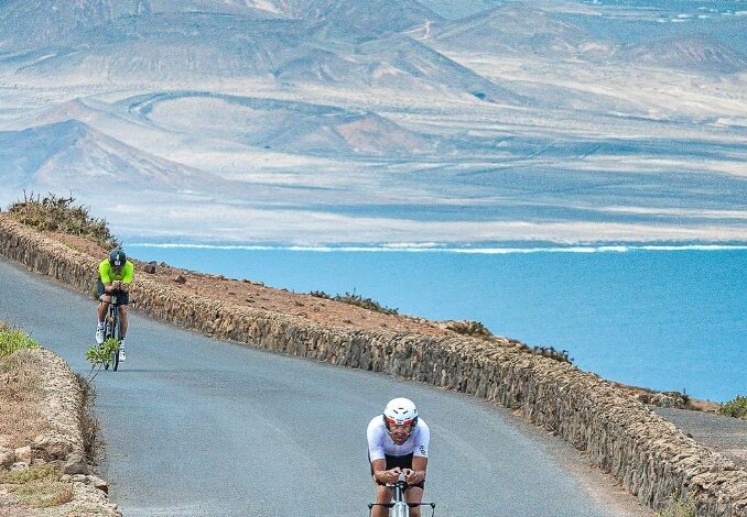 IRONMAN/ immagine del settore ciclistico IRONMAN Lanzarote