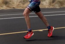 asicsrunning/ Lucy Charles courant à Hawaï