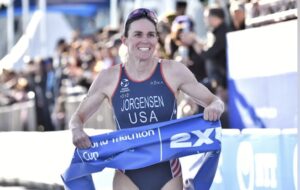 World Triathlon/ Gwen Jorgensen ganando en Tongyeong
