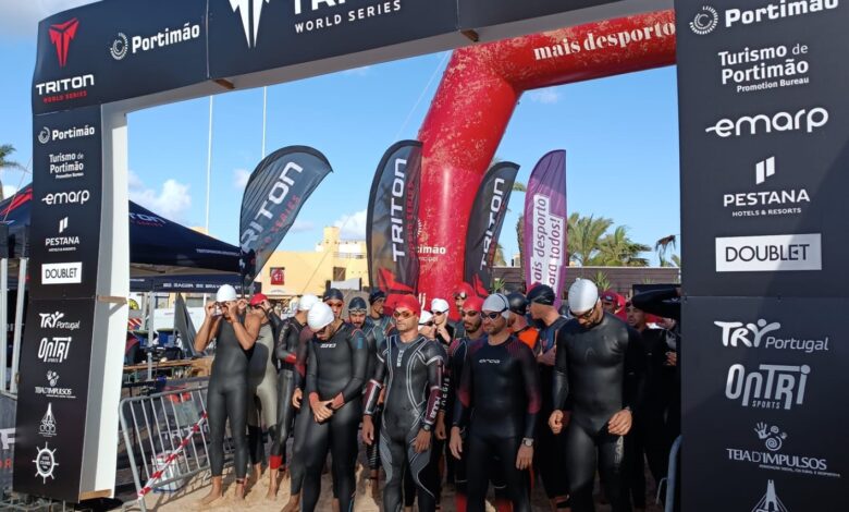 Image du départ en natation du TRITON Portimão