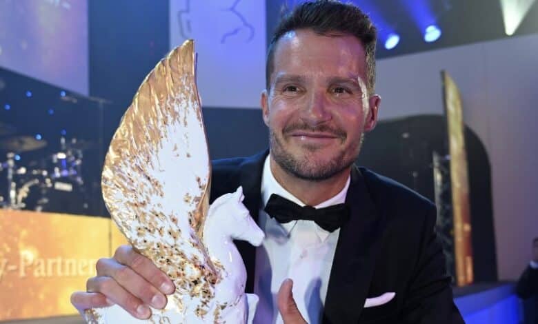 Instagram/ Jan Frodeno avec le trophée Sports Legend
