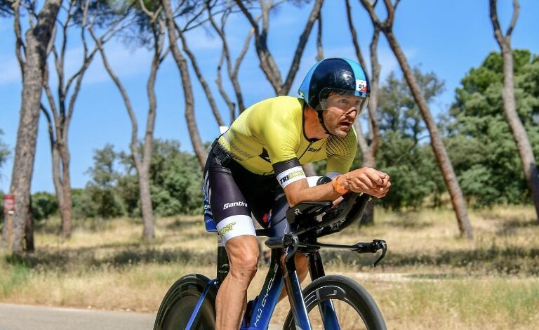 isntagram/ un triatleta compitiendo en el Half Madrid Triathlon