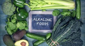 Imagem de vários alimentos alcalinos