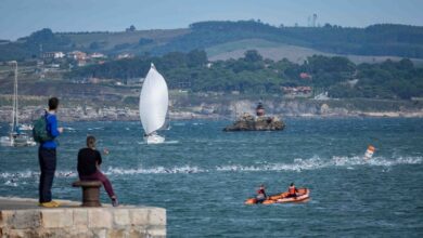 Nuoto nella città di Santander Triathlon