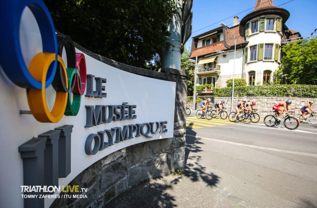 World Triathlon/ imagen de una prueba en Lausanne