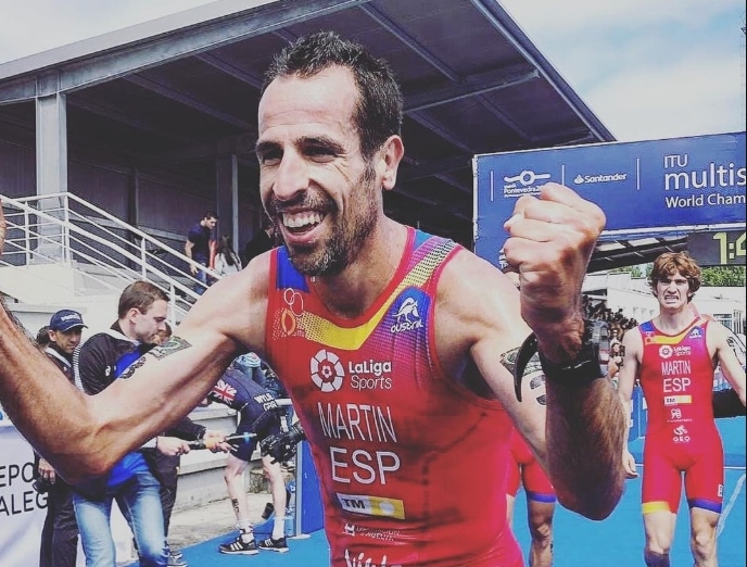 Instagram/ Emilio Martín celebrating a victory