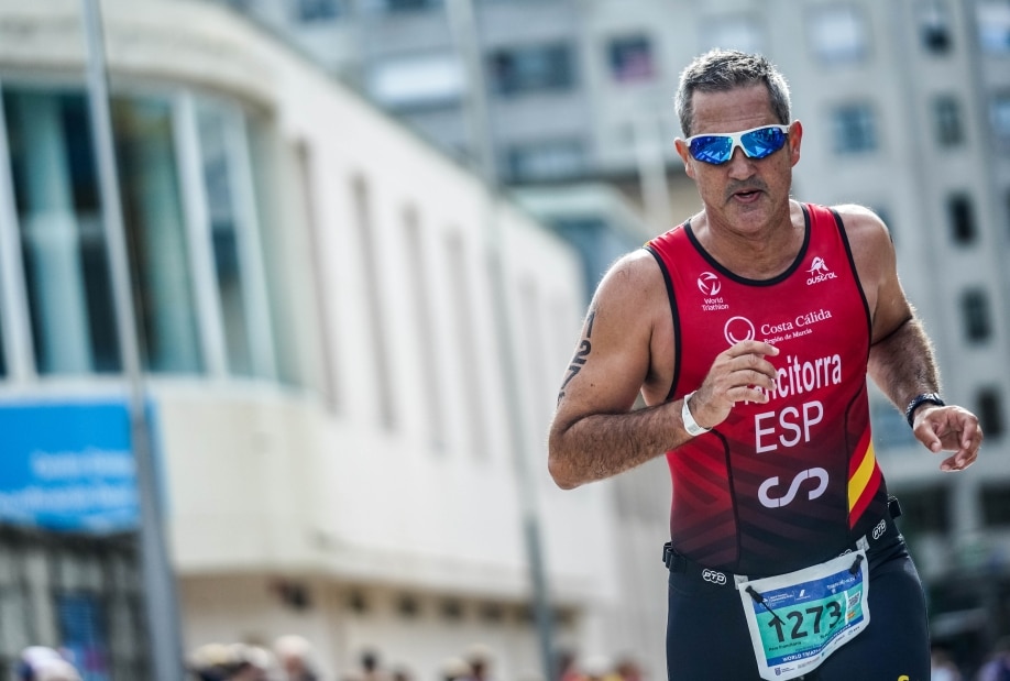 FETRI/ un triatleta español Grupo de edad