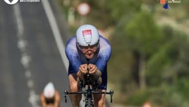 A triathlete in Challenge Peguera