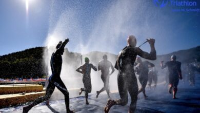 Triathlon mondial / départ de l'eau lors d'une Coupe du monde