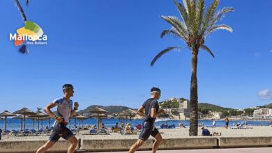 Bild von Triathleten, die an der Peguera Challenge teilnehmen