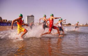 Départ de natation de la Coupe d'Europe FETRI/Melilla