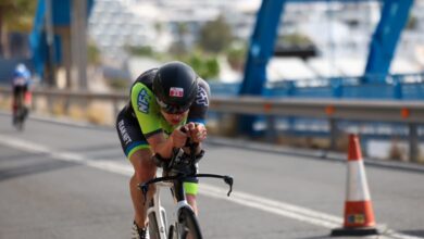 A triathlete in the Challenge Mogán Gran Canaria