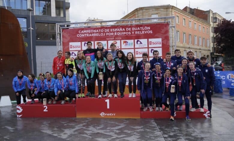 FETRI/ Podium des équipes du Championnat d'Espagne de contre-la-montre de duathlon 202