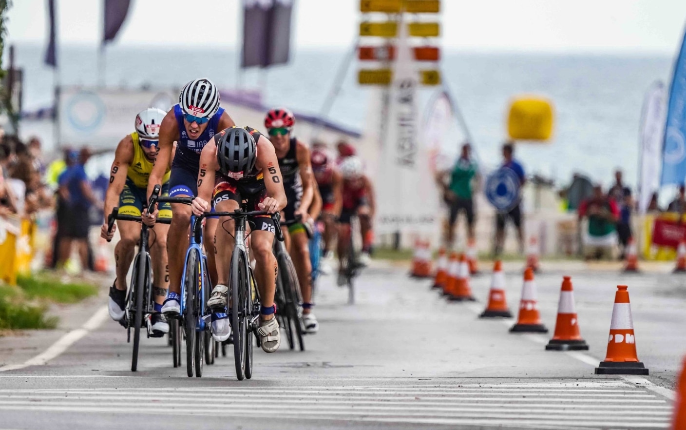 FETRI/ un peloton à Águilas