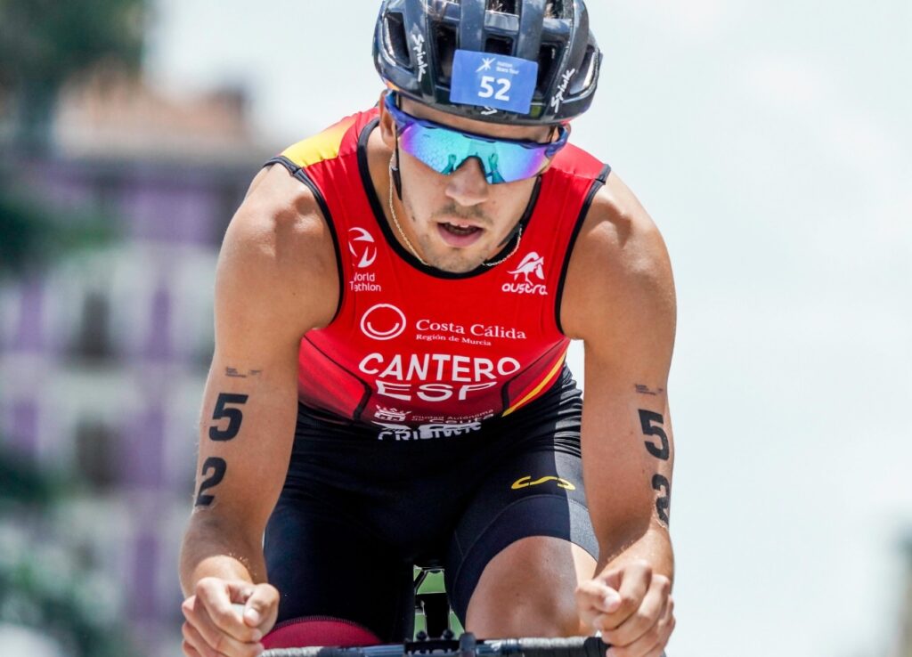 FETRI/ David Cantero in international competition