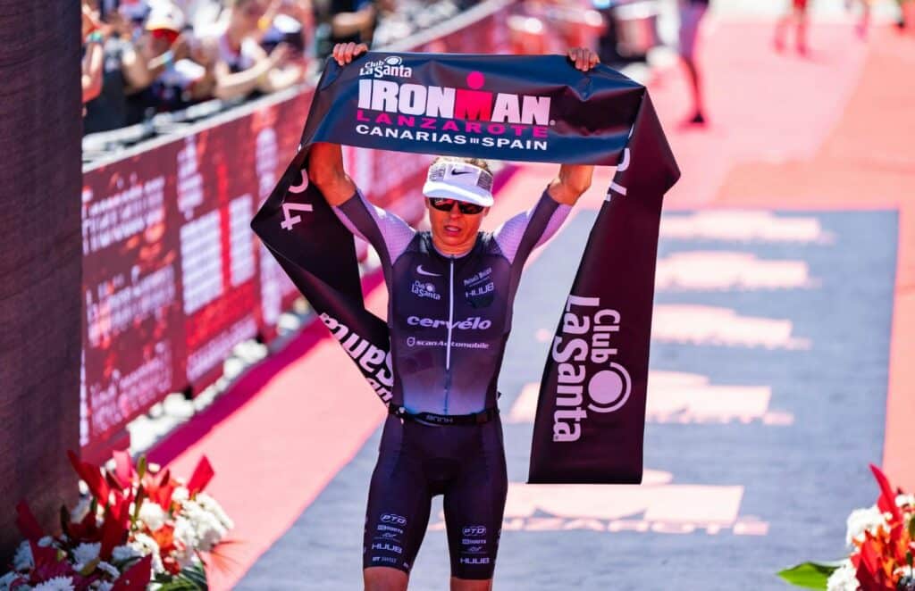 IRONMAN/ Anne Haug ganando el Club La Santa IRONMAN Lanzarote 2024