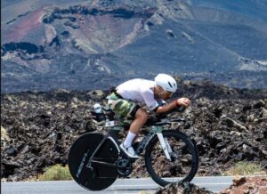 Instagram/ un triatleta compitiendo en Lanzarote