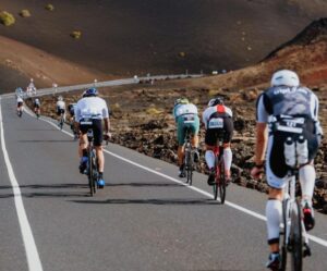 Instagram/ Imagen de triatletas en el Ciclismo del IRONMAN Lanzarote