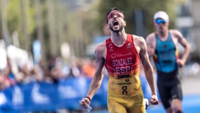 @ By_Wout | World Triathlon/ Alberto González en meta de WTCS CAgliari