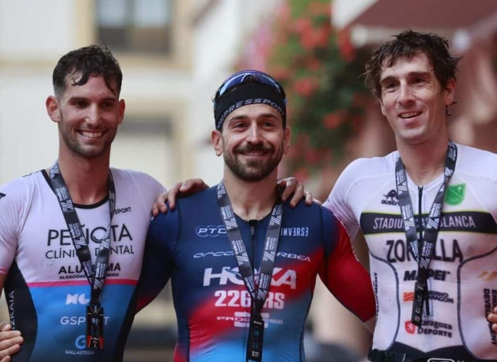 @amari_erretratua/ Pódium masculino Triatlón Zarautz