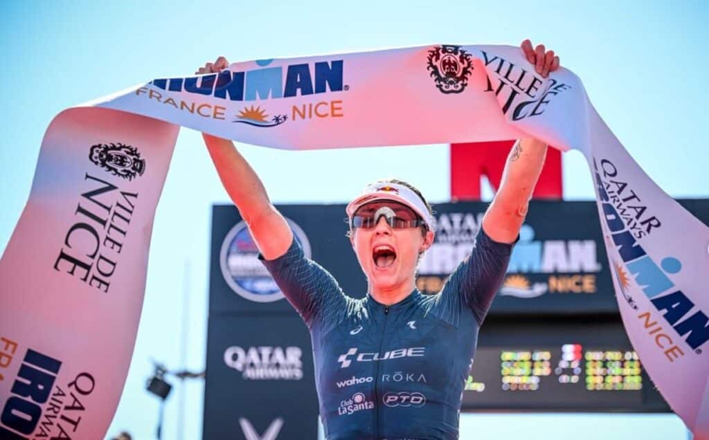 @activimages/ Lucy Charles ganando en IRONMAN France