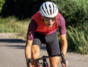 instagram/Mario Mola entrenando sobre la bicicleta