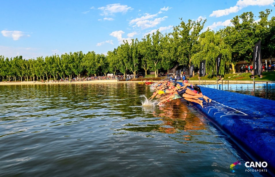 @fotocanosport/ Salida de un triatlón en la Casa de Campo