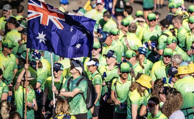 @worldtriathlon/ Imagen del desfile de naciones en Townsville
