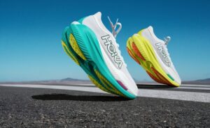 HOKA MACH X 2: Placa y espuma para volar en el asfalto