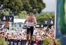 instagram/ Cameron Wurf entrando en meta en Kona