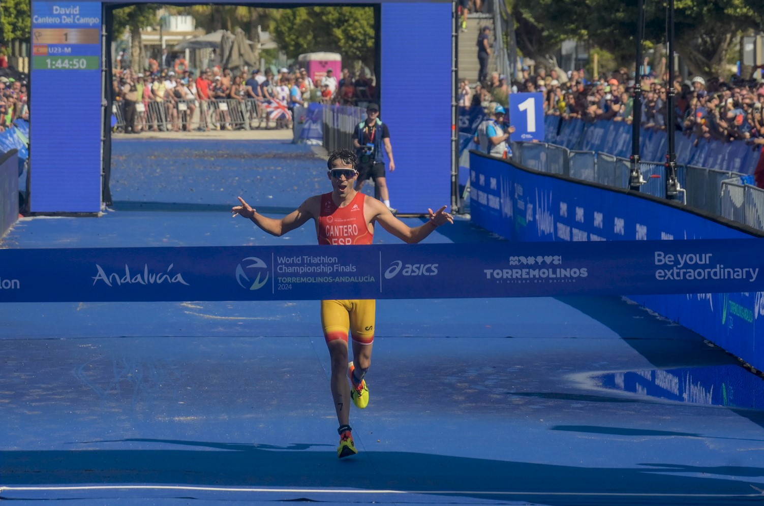 FETRI/ David Cantero ganando el mundial en Torremollinos