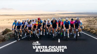 Imagen del pelotón en la vuelta ciclista a Lanzarote