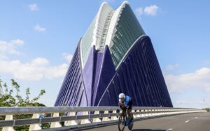 IRONMAN/ Imagen del segmento ciclista del IROMMAN 70.3 Valencia