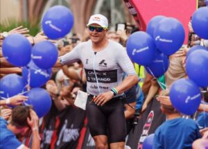 IRONMAN/ Kristian Blummenfelt ganando en Frankfurt