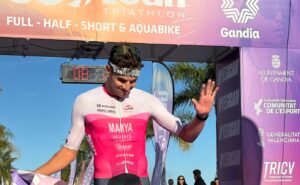 Roger Manyà en meta del ICAN Gandia