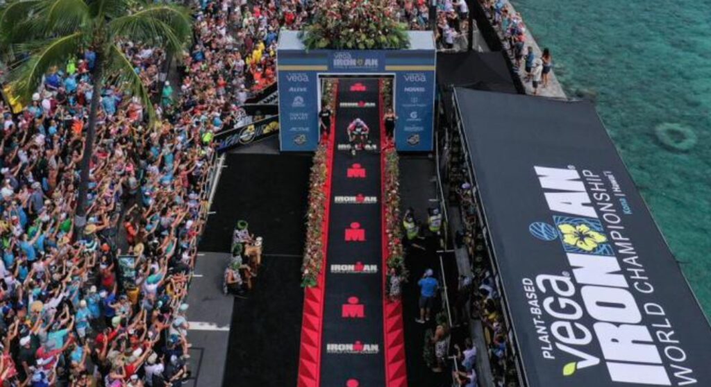IRONMAN/ Imagen de la meta en Kona