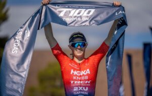 PTO/ Taylor Knibb ganando en el T100 Lake Las Vegas