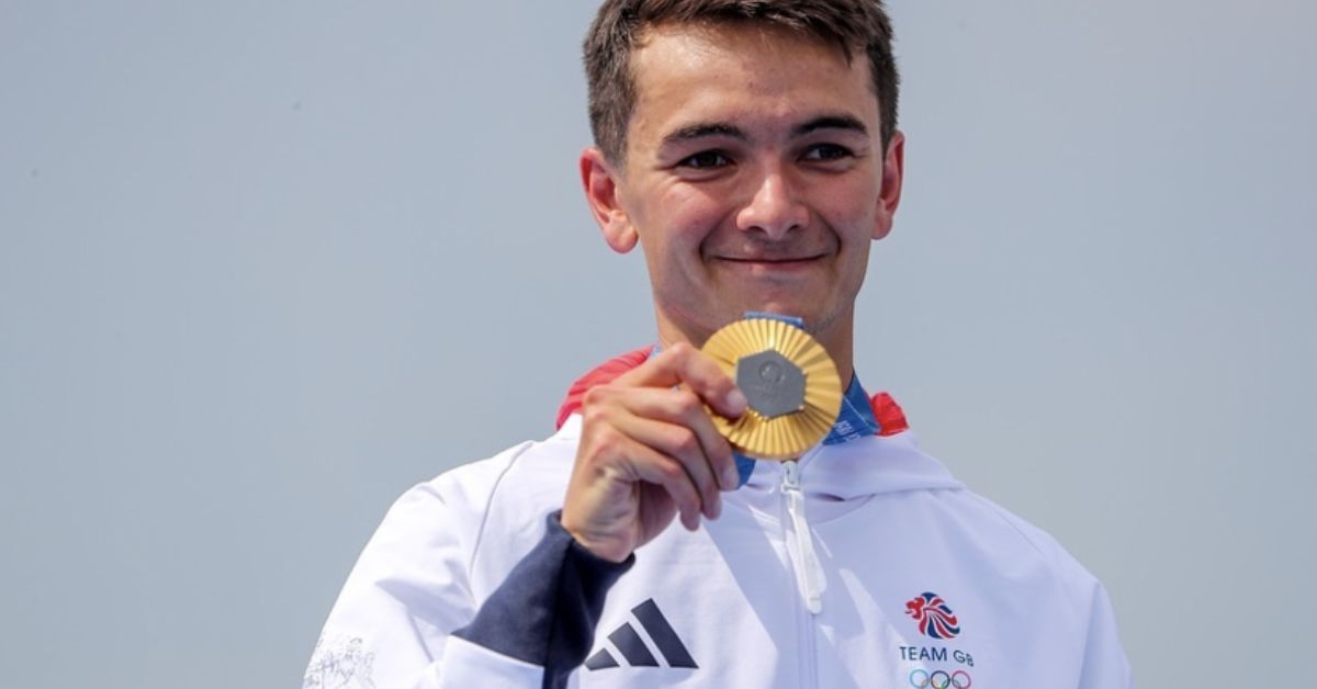 @michael.steele_ / Alex Yee con el Oro Olímpico en París